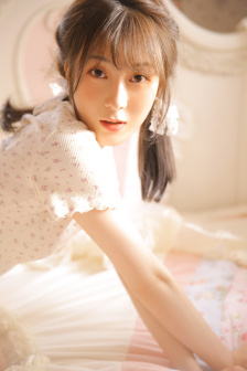 女邻居的大乳中文字幕